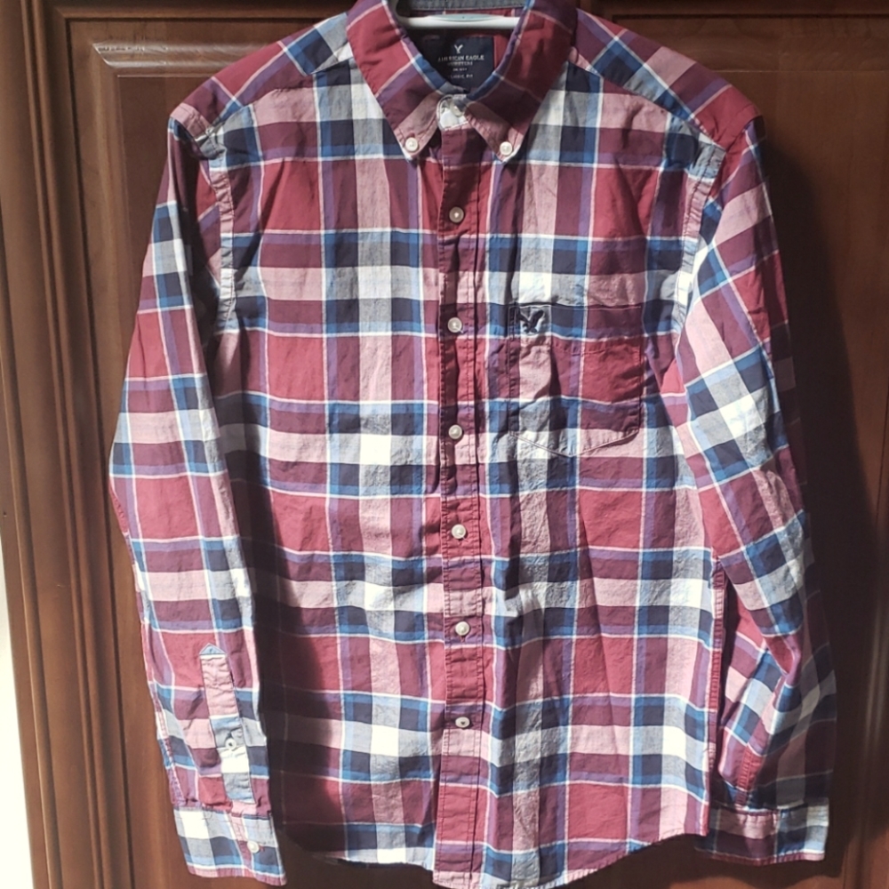 American eagle long sleeve shirt